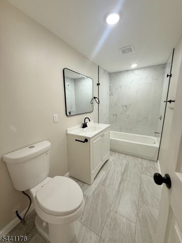 392 S 9th Street, Newark City, NJ 07103