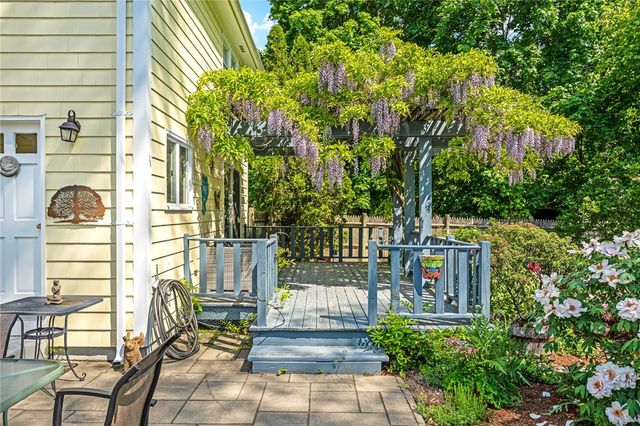 56 Middle Highway, Barrington, RI 02806