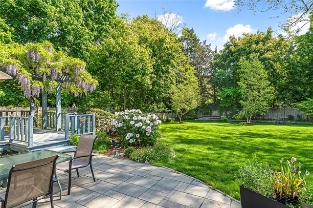 56 Middle Highway, Barrington, RI 02806