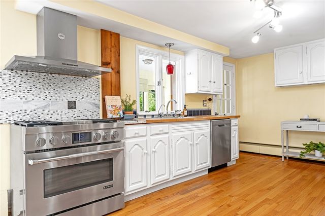 56 Middle Highway, Barrington, RI 02806