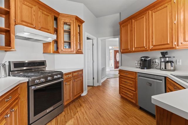 1815 Magnolia Bend, Baytown, TX 77523