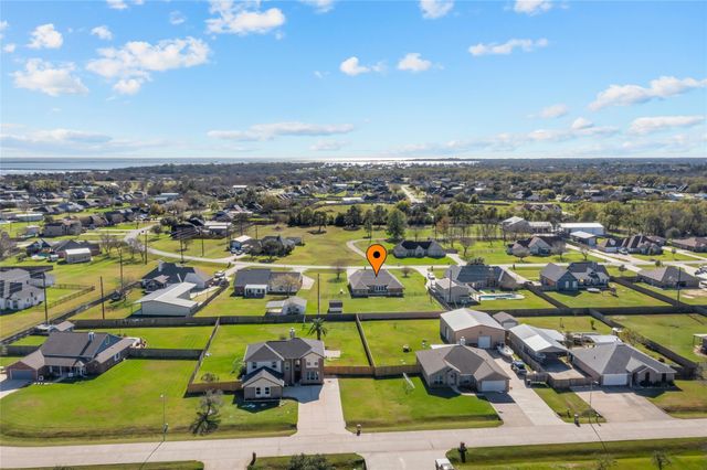 1815 Magnolia Bend, Baytown, TX 77523