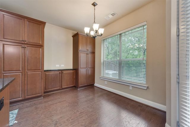 1003 Brook Hollow Drive, Euless, TX 76039