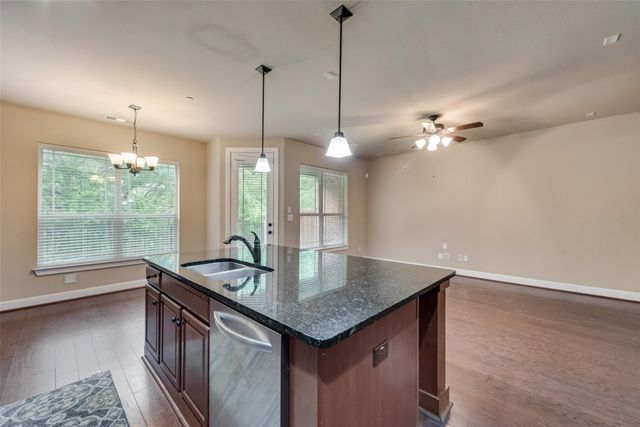 1003 Brook Hollow Drive, Euless, TX 76039