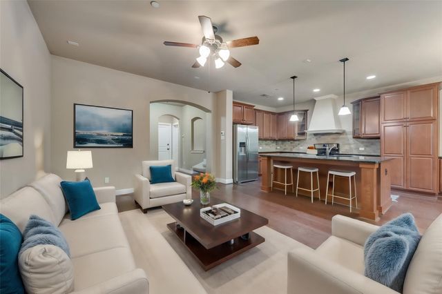 1003 Brook Hollow Drive, Euless, TX 76039