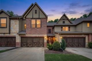 1003 Brook Hollow Drive, Euless, TX 76039