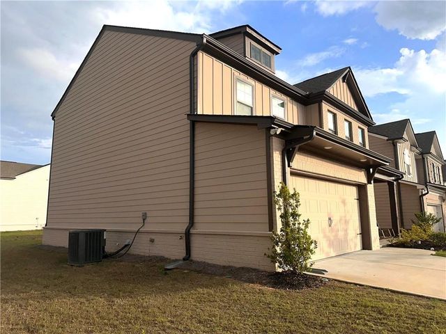 304 Sterling Creek, Loganville, GA 30052
