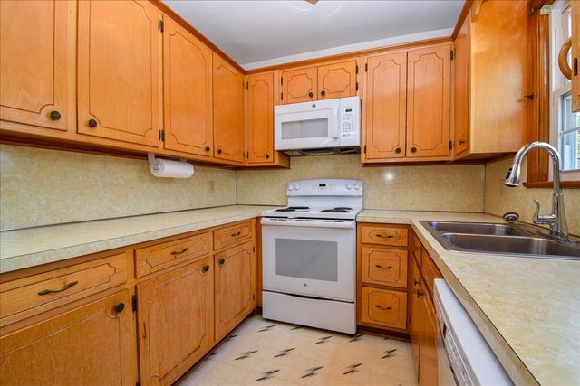 7311 Sunnybrook DR, Roanoke, VA 24019