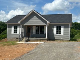 1085 Landing Ln, Adams, TN 37010