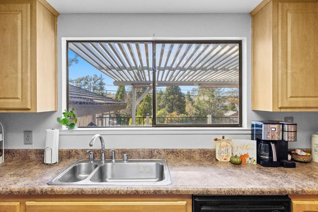 12898 Lakeshore North, Auburn, CA 95602