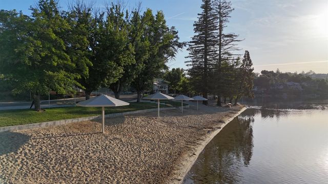 12898 Lakeshore North, Auburn, CA 95602