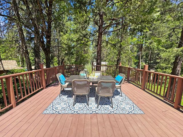 521 Silva Ave, Nevada City, CA 95959