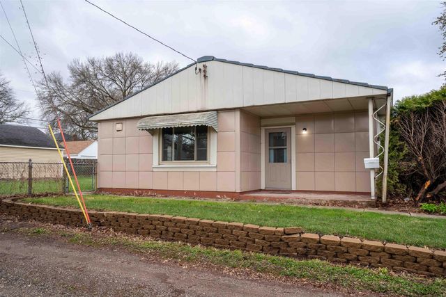 220 Forest Avenue, Waterloo, IA 50702
