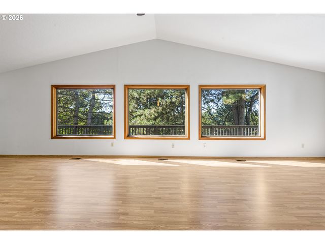 9252 Sw 4TH Ave, Portland, OR 97219