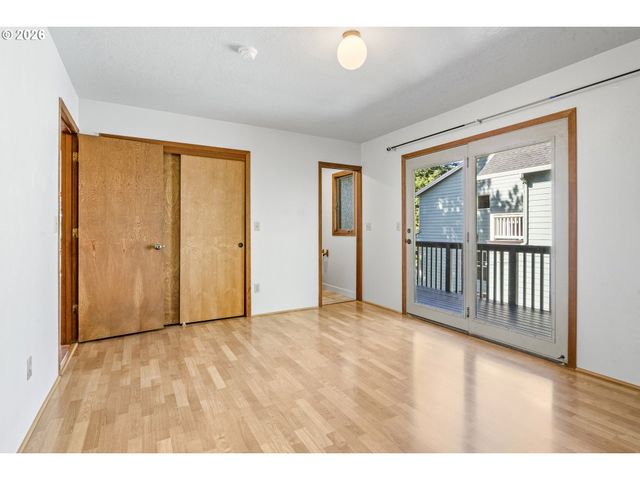 9252 Sw 4TH Ave, Portland, OR 97219