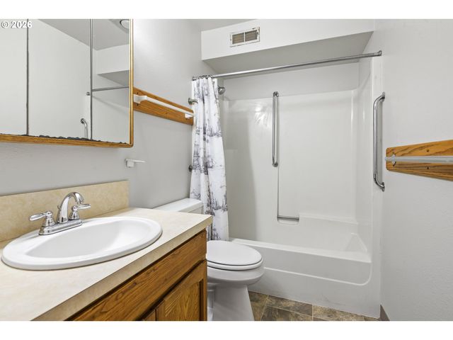 9252 Sw 4TH Ave, Portland, OR 97219