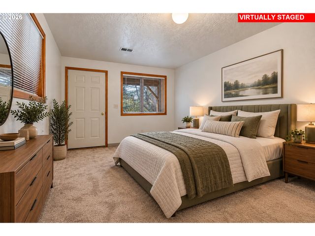 9252 Sw 4TH Ave, Portland, OR 97219