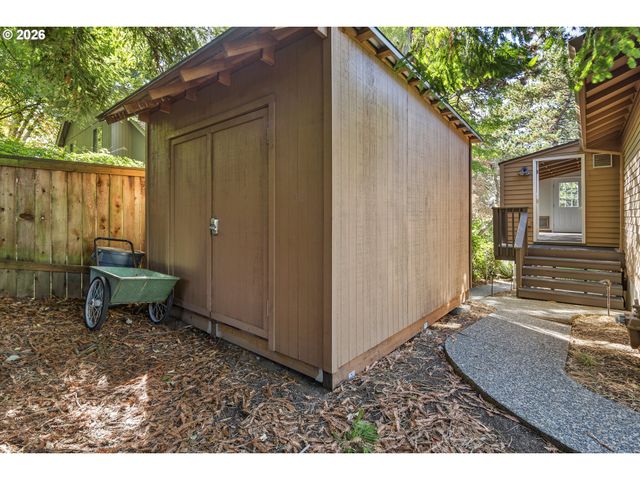 9252 Sw 4TH Ave, Portland, OR 97219