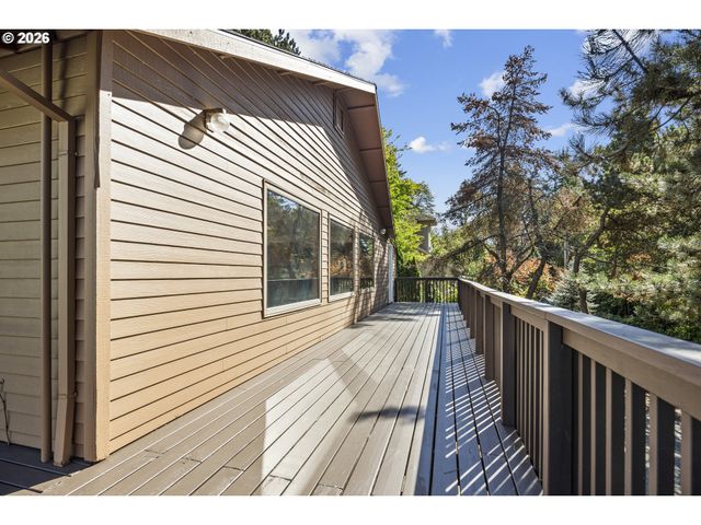 9252 Sw 4TH Ave, Portland, OR 97219