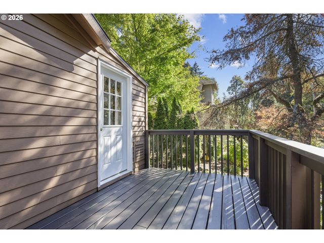 9252 Sw 4TH Ave, Portland, OR 97219