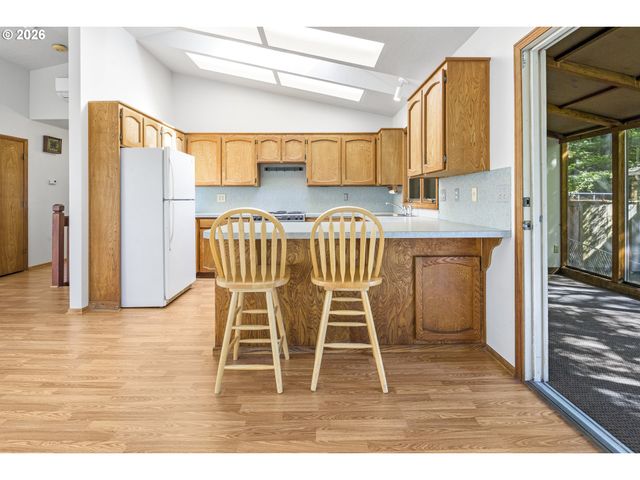 9252 Sw 4TH Ave, Portland, OR 97219