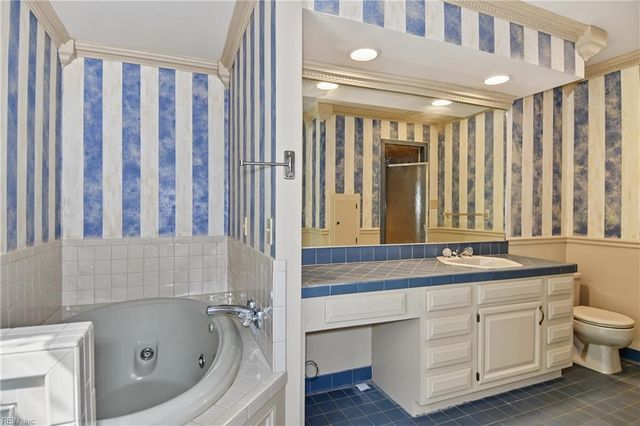 3617 Sea Breeze Point TRL, Virginia Beach, VA 23452