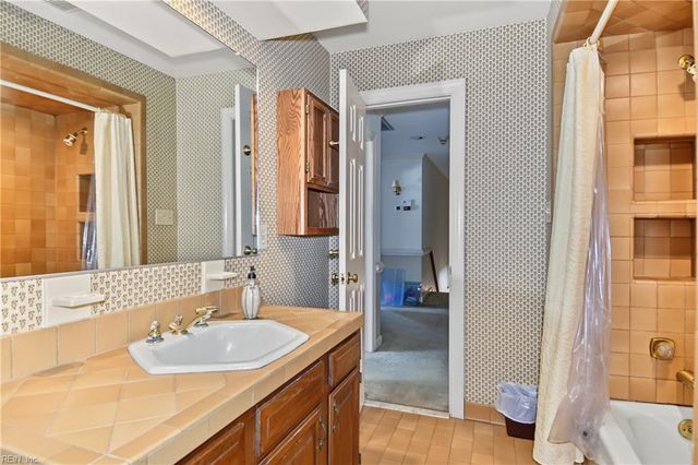 3617 Sea Breeze Point TRL, Virginia Beach, VA 23452