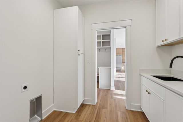 18190 Hidden Knoll, Clive, IA 50325