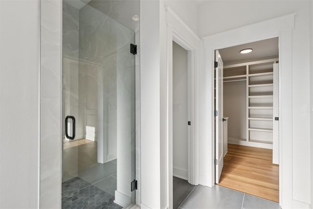 18190 Hidden Knoll, Clive, IA 50325