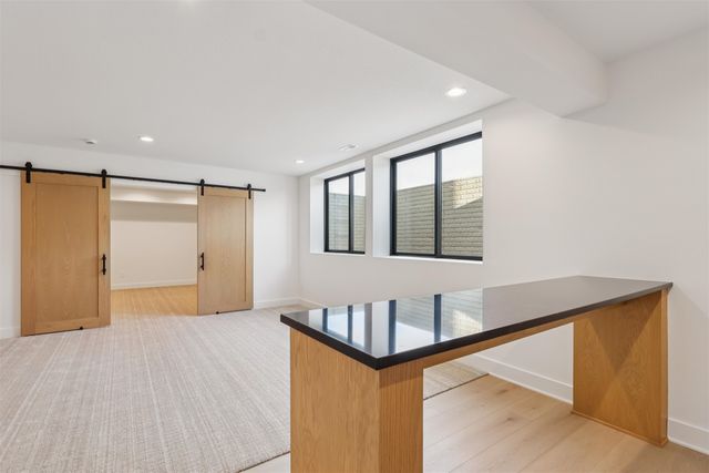 18190 Hidden Knoll, Clive, IA 50325