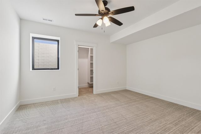 18190 Hidden Knoll, Clive, IA 50325