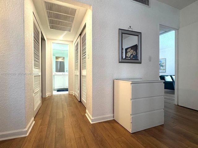 4001 S Ocean Drive 15L, Hollywood, FL 33019