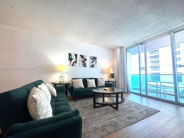4001 S Ocean Drive 15L, Hollywood, FL 33019