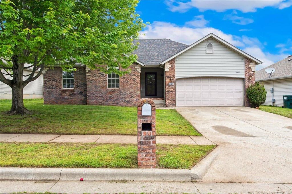 4421 West Tilden Street, Springfield, MO 65802
