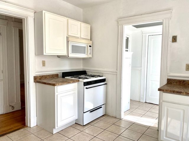 74 Babcock Street 3, Brookline, MA 02446