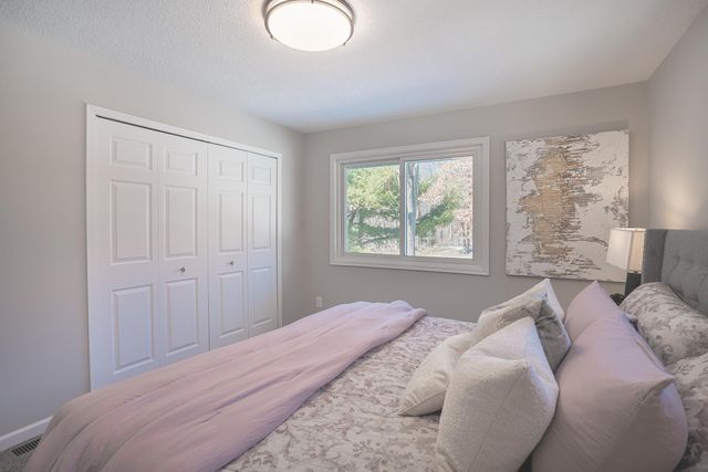 1940 169th Avenue NE, Andover, MN 55304