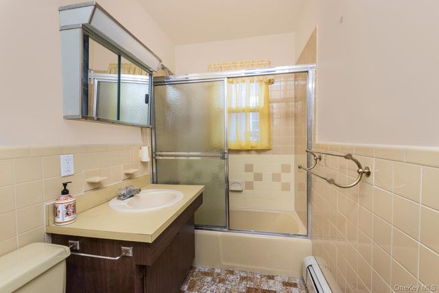 127 Bellevue Place, Yonkers, NY 10703