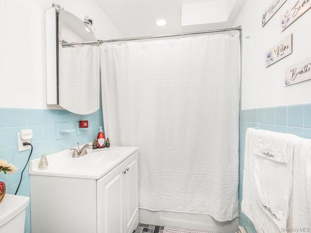 127 Bellevue Place, Yonkers, NY 10703