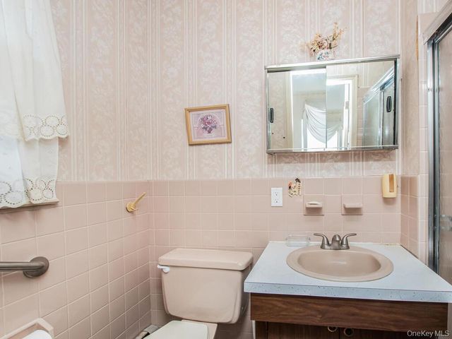 127 Bellevue Place, Yonkers, NY 10703