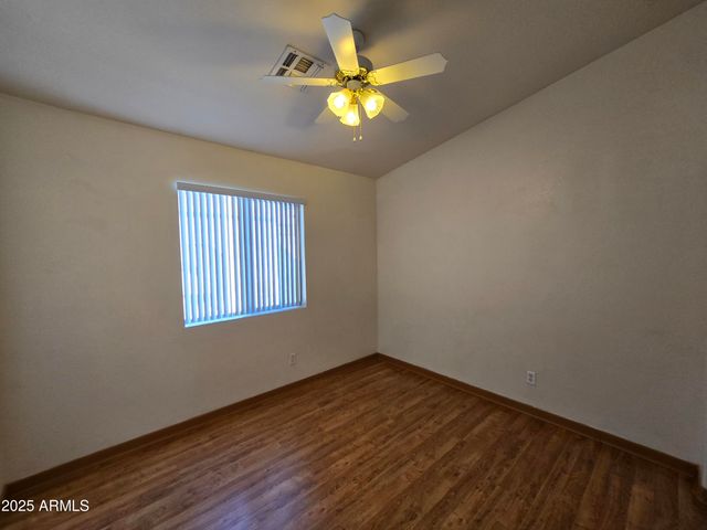 1393 W DIAMOND Avenue, Apache Junction, AZ 85120