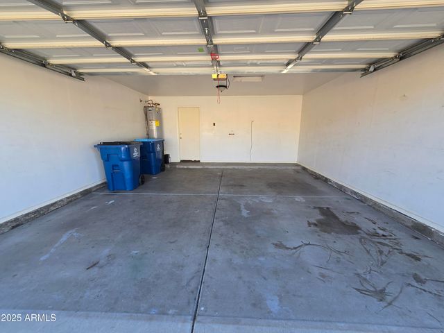 1393 W DIAMOND Avenue, Apache Junction, AZ 85120