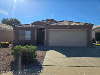1393 W DIAMOND Avenue, Apache Junction, AZ 85120