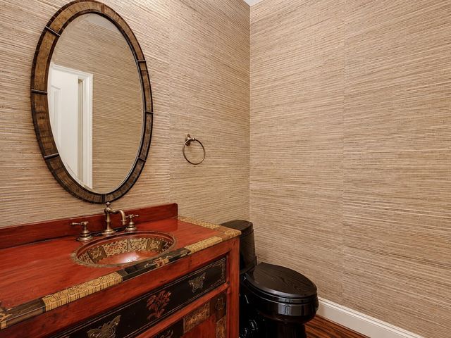 206 Varco DR, Austin, TX 78738