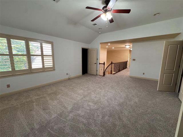 206 Varco DR, Austin, TX 78738