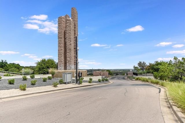 206 Varco DR, Austin, TX 78738