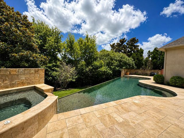 206 Varco DR, Austin, TX 78738