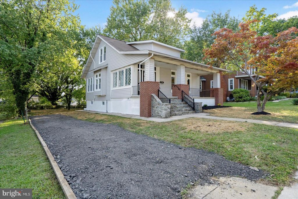 3907 FLEETWOOD AVE, Baltimore, MD 21206