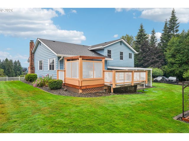 2032 W DOVE Ave, La Center, WA 98629