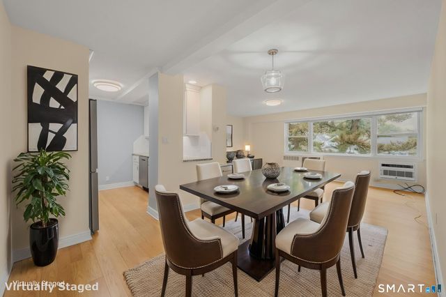 292 Pequot Avenue 2N, New London, CT 06320