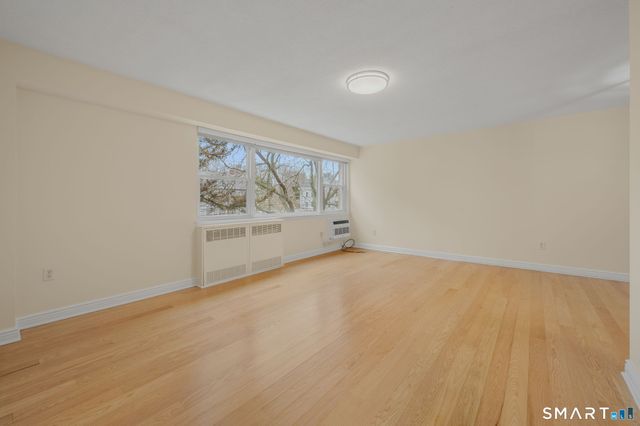 292 Pequot Avenue 2N, New London, CT 06320